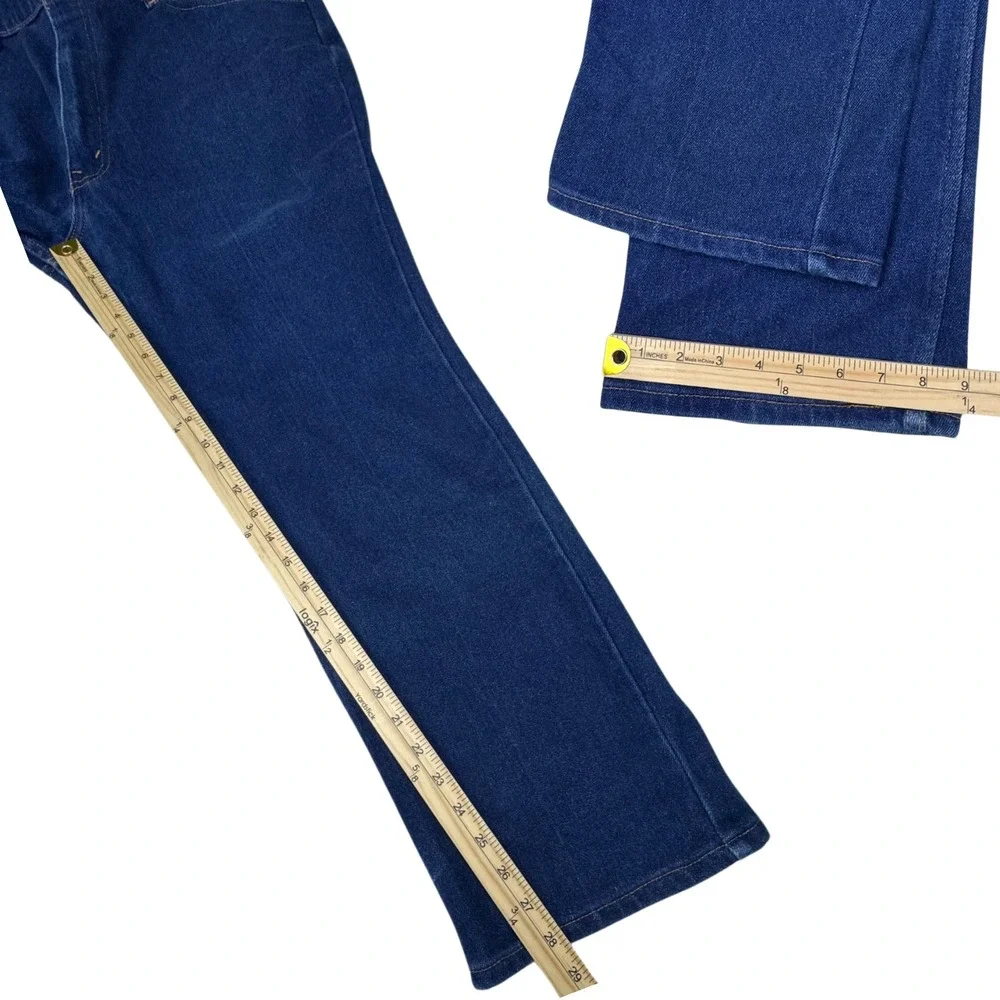 Vintage Levi's 547 Jeans Mens Straight Leg Dark Wash Size 38x28 Blue 90s Retro‎